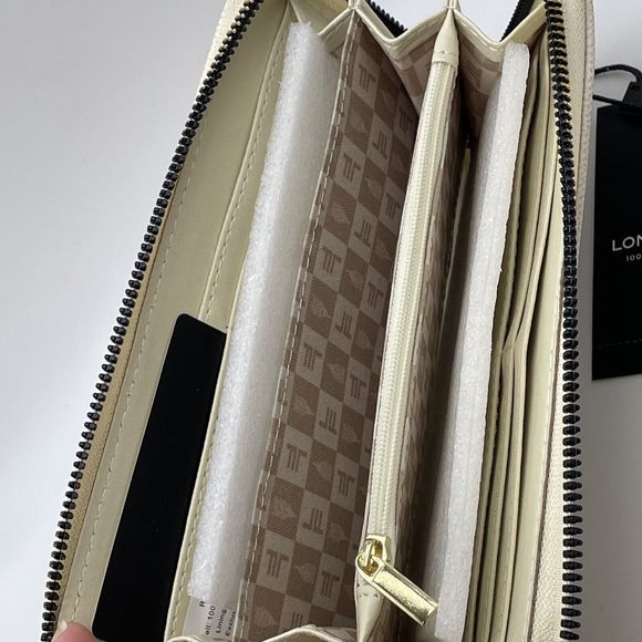 London Fog Adalia Zip Around Wallet Wristlet Cream Caviar NWT - Picture 6 of 10